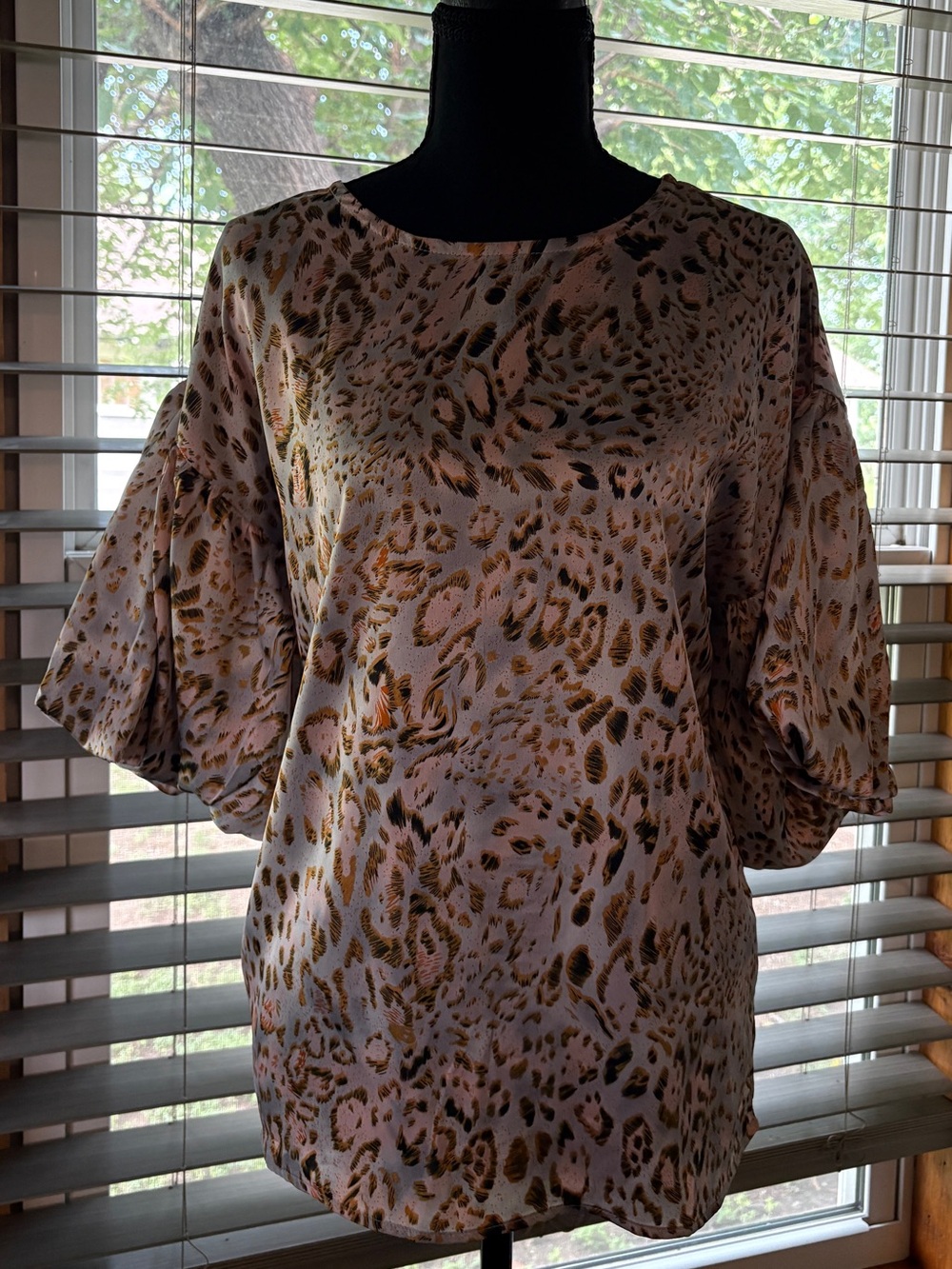 TCEC Pink Leopard Print Puff Sleeve Blouse